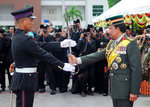 050712 KDYMM BERKENAN BERANGKAT KE UPACARA  SOVEREIGNS PARADE KALI KE 7