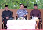 KDYMM PADUKA SERI BAGINDA SULTAN BERKENAN BERANGKAT KE MAJLIS BERSAMA RAKYAT DAERAH TUTONG SEMPENA HARI KEPUTERAAN BAGINDA KE 75