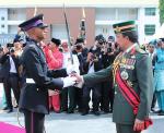 310113 KDYMM BERANGKAT KE UPACARA SOVEREIGNS PARADE PEGAWAI KADET PENGAMBILAN KELAPAN