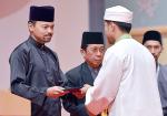 131114_DYTM DPMM TIMBALAN SULTAN BERANGKAT KE MAJLIS HAFLUT TAKHARRUJ KALI KEDUA ITQSHHB