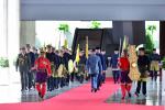 290815 KDYMM BERKENAN BERANGKAT KE ISTIADAT PENGURNIAAN BINTANG KEBESARAN NEGARA BRUNEI DARUSSALAM