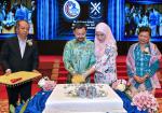 040817_DYTM DPMM DAN YTM PAIPA SARAH BERANGKAT KE MAJLIS MALAM GALA SEMPENA SAMBUTAN JUBLI INTAN SEKOLAH ST ANDREWS