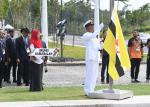 UPACARA MENAIKAN BENDERA NEGARA 