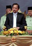 260711 KDYMM BERKENAN BERANGKAT KE PERASMIAN MAJLIS ILMU 2011