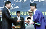 240512_DYTM DPMM TIMBALAN SULTAN BERKENAN BERANGKAT KE MAJLIS KONVOKSYEN INSTITUT TEKNOLOGI BRUNEI KALI KE 21