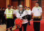 090612 YTM PADUKA SERI PENGIRAN ANAK PUTERI HAJAH MASNA BERKENAN BERANGKAT MERASMIKAN JERAYAWARA BSJV ROAD SAFETY 2012