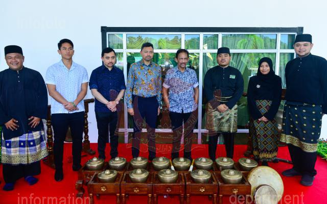 INFODEPT02-81