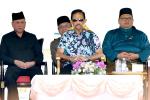 010821_KDYMM PADUKA SERI BAGINDA SULTAN BERKENAN BERANGKAT KE MAJLIS BERSAMA RAKYAT DAERAH BERUNEI MUARA SEMPENA HARI KEPUTERAAN