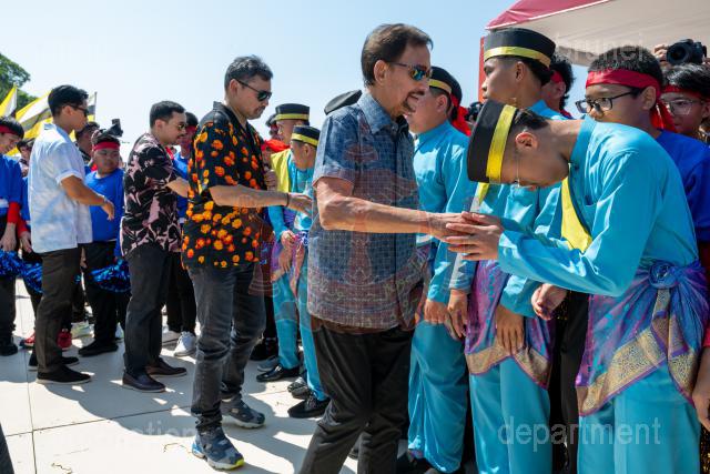 AZMI-250724-00046