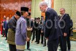 AZMI-170525-00037
