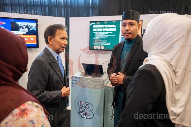 AZMI-160825-00044