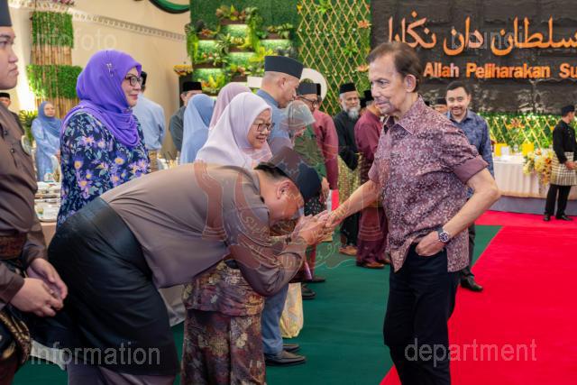 AZMI-240825-00078