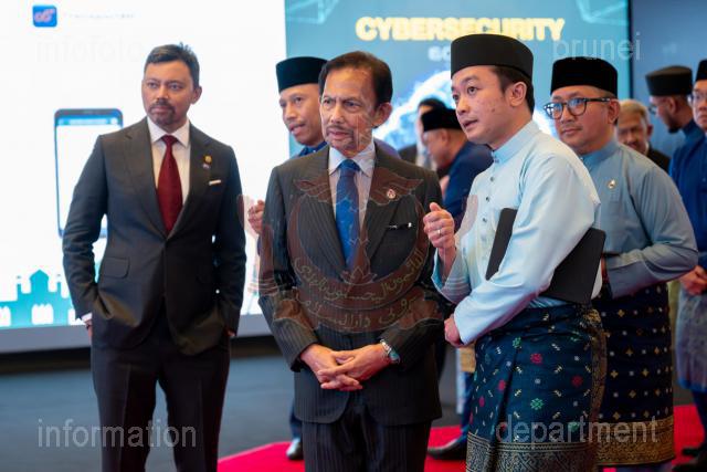 AZMI-290925-00121