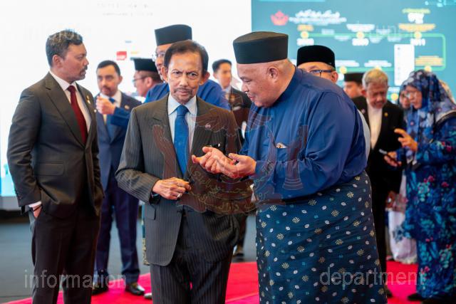 AZMI-290925-00123