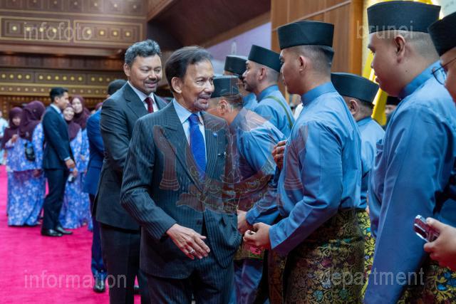 AZMI-290925-00142
