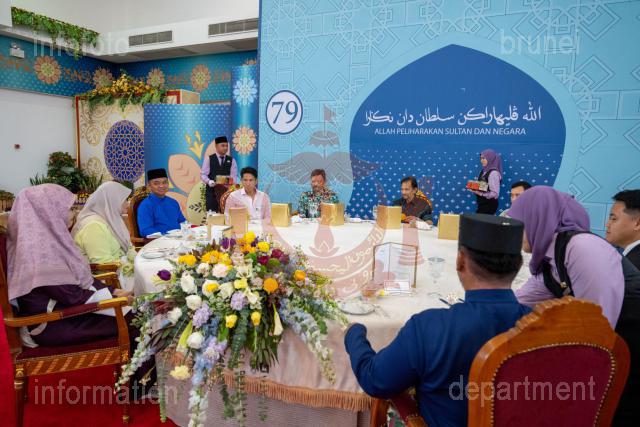 AZMI-040925-00100