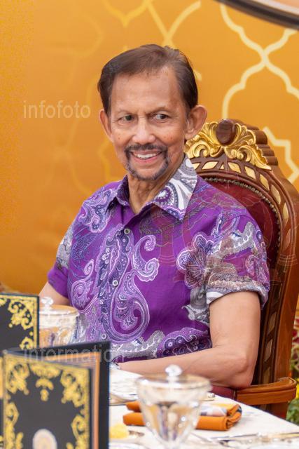 AZMI-121025-00094