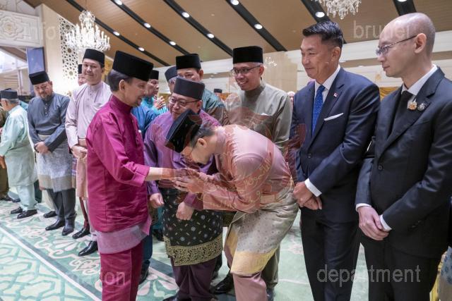 210326_1AM__Z816388_1