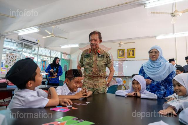 060726_AZMI_00019