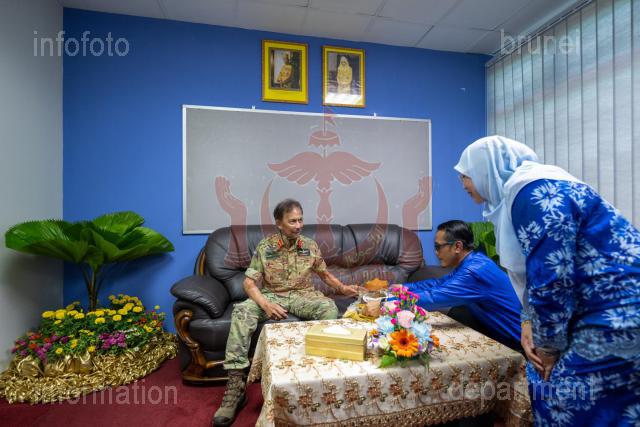 060726_AZMI_00030