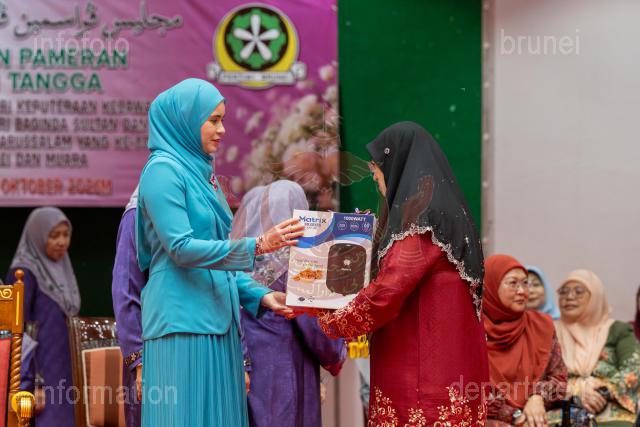 211026_AZMI_00026