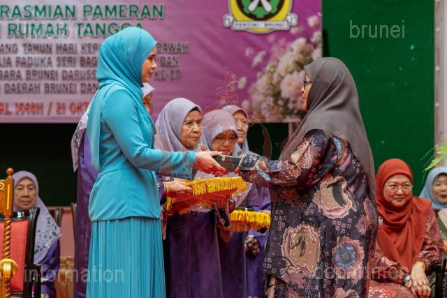 211026_AZMI_00037