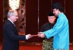DUTA BESAR ISTIMEWA DAN MUTLAK REPUBLIK PERANCHIS