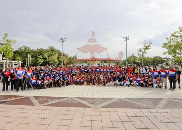 INFOFOTO9-30