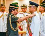 KDYMM BERKENAN MENERIMA MENGADAP  PEMERINTAH ABDB YANG MENAMATKAN PERKHIDMATAN DAN PEMERINTAH ABDB YANG BARU DI LANTIK